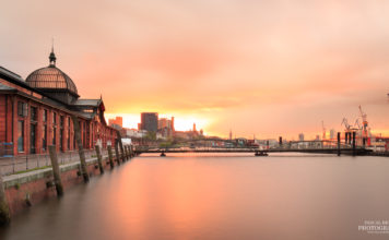 Mein erster Sonnenaufgang an der Hamburger Fischauktionshalle Sonnenaufgang am Hamburger Fischmarkt an der Fischauktionshalle