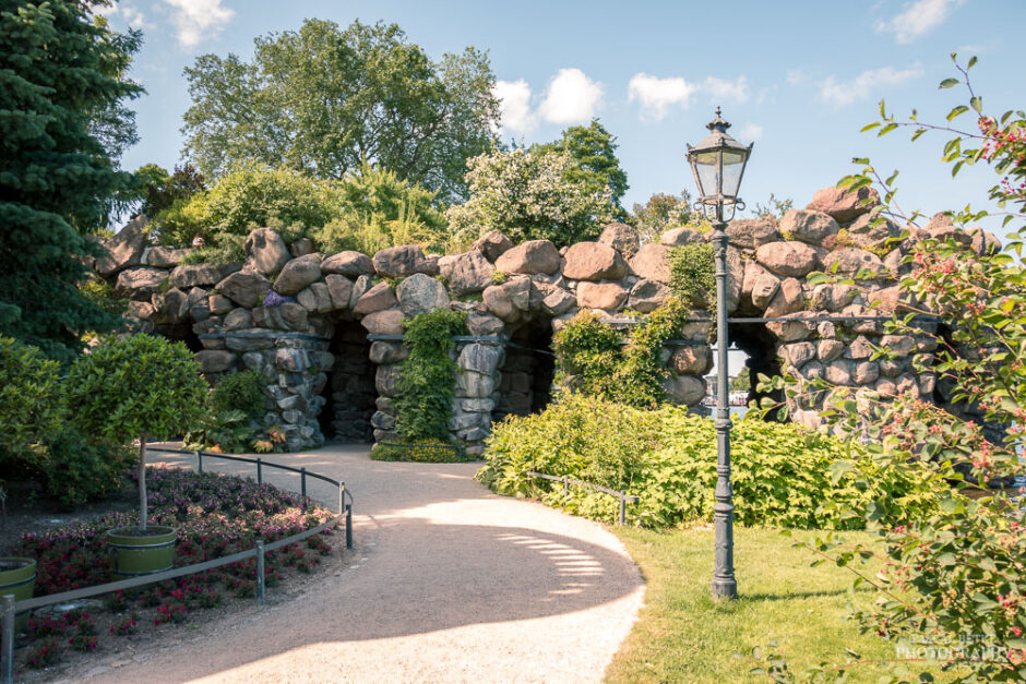 Die Felsengrotte im Innenhof des Schweriner Schlosses