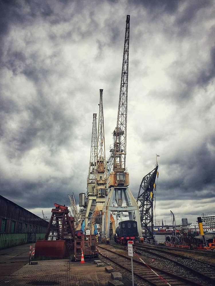 Hamburger Hafen Industriegebiet - Fotografiert mit einem iPhone 6