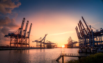 Waltershofer Damm – Fotografieren im Hamburger Hafen Waltershofer Damm Hamburg Fotospot Sonnenuntergang